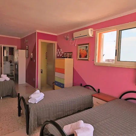 Casa Vacanza Enver A بيت للعطل توليي