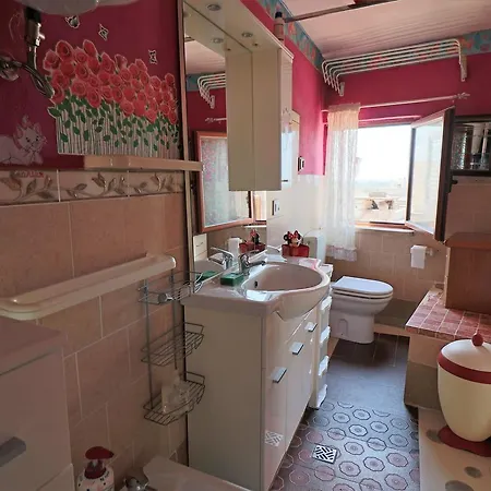 Casa Vacanza Enver A توليي
