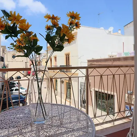 Casa Vacanza Enver A * توليي